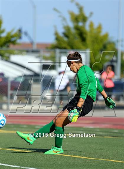 Thumbnail 2 in Franklin vs St. Francis (CIF SJS D1 Final) photogallery.