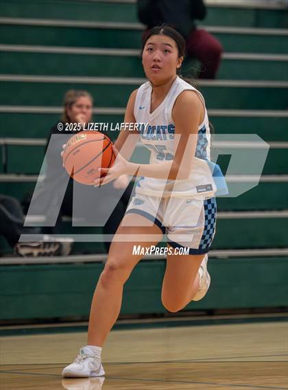 Thumbnail 2 in Dougherty Valley vs. Branson (Sabrina Ionescu SI20 Showcase) photogallery.