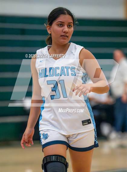 Thumbnail 2 in Dougherty Valley vs. Branson (Sabrina Ionescu SI20 Showcase) photogallery.