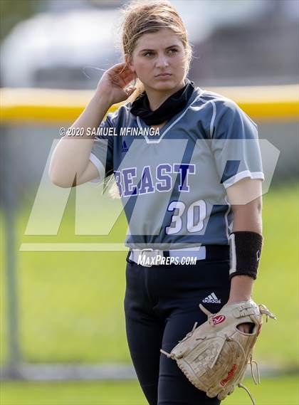 Thumbnail 1 in Bellevue East @ Bennington photogallery.