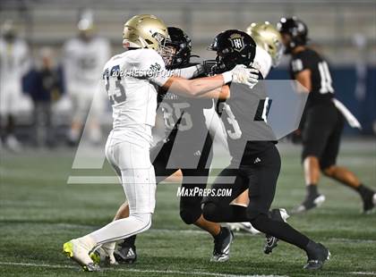 Thumbnail 2 in Notre Dame (SO) @ Servite photogallery.