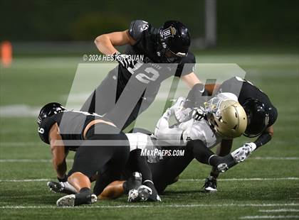 Thumbnail 2 in Notre Dame (SO) @ Servite photogallery.