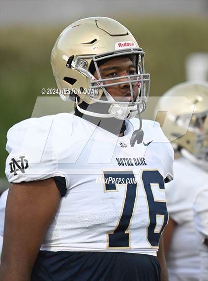 Thumbnail 3 in Notre Dame (SO) @ Servite photogallery.