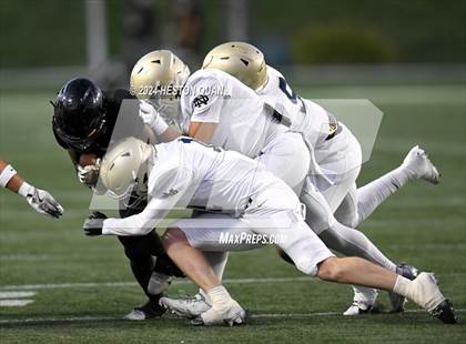 Thumbnail 1 in Notre Dame (SO) @ Servite photogallery.
