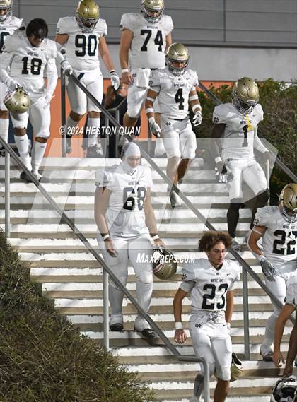 Thumbnail 3 in Notre Dame (SO) @ Servite photogallery.