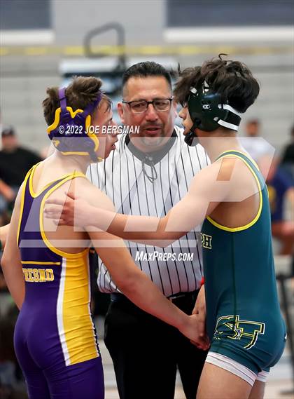 Thumbnail 1 in CIF-CS D5 Section Finals photogallery.