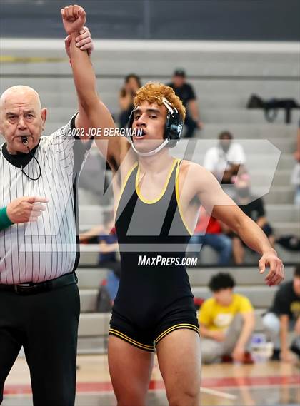 Thumbnail 1 in CIF-CS D5 Section Finals photogallery.
