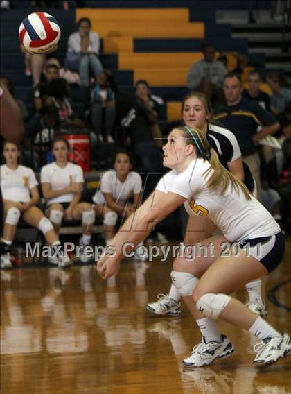 Thumbnail 2 in Stony Point vs. Leander photogallery.