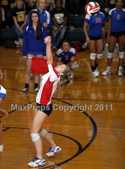 Thumbnail 1 in Stony Point vs. Leander photogallery.
