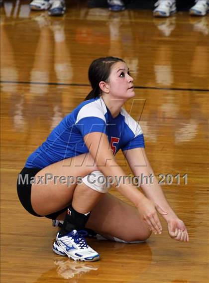 Thumbnail 1 in Stony Point vs. Leander photogallery.