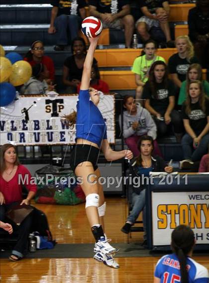 Thumbnail 1 in Stony Point vs. Leander photogallery.
