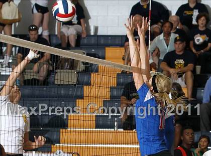 Thumbnail 3 in Stony Point vs. Leander photogallery.