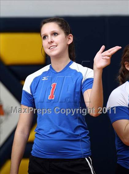 Thumbnail 3 in Stony Point vs. Leander photogallery.