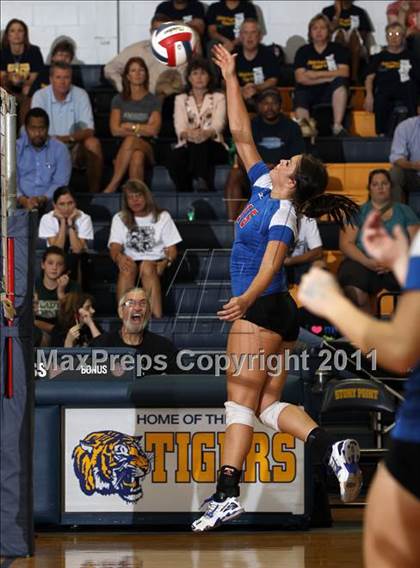 Thumbnail 2 in Stony Point vs. Leander photogallery.