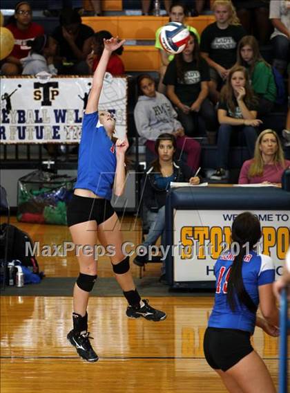 Thumbnail 2 in Stony Point vs. Leander photogallery.