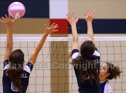 Thumbnail 2 in Friendswood vs. Carroll (Pearland Volleyball Classic) photogallery.