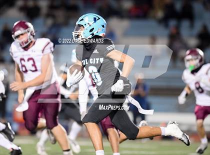 Thumbnail 3 in Rancho Buena Vista vs University City (CIF SDS D3 Quarterfinal) photogallery.