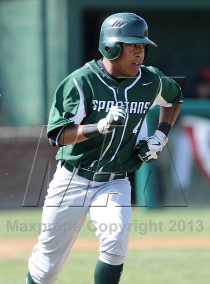 Thumbnail 1 in Elsinore vs. De La Salle (Hard 9 National Classic) photogallery.