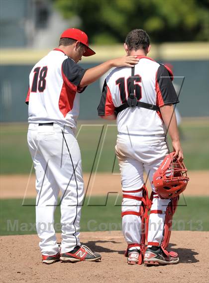 Thumbnail 2 in Elsinore vs. De La Salle (Hard 9 National Classic) photogallery.