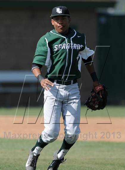 Thumbnail 3 in Elsinore vs. De La Salle (Hard 9 National Classic) photogallery.