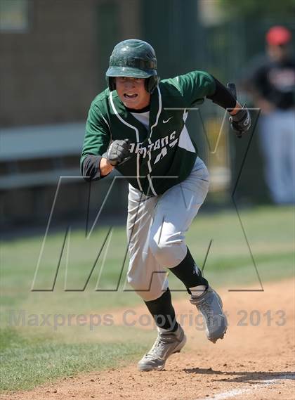 Thumbnail 2 in Elsinore vs. De La Salle (Hard 9 National Classic) photogallery.