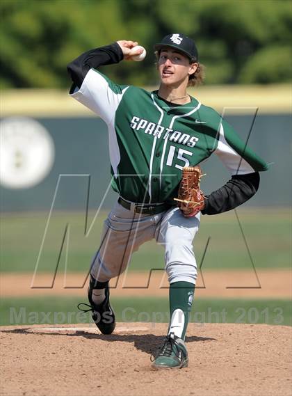 Thumbnail 1 in Elsinore vs. De La Salle (Hard 9 National Classic) photogallery.