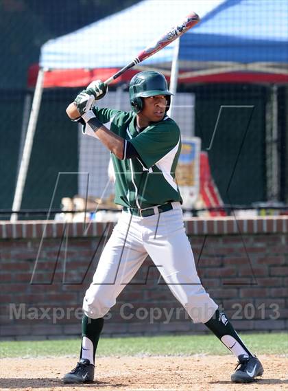Thumbnail 2 in Elsinore vs. De La Salle (Hard 9 National Classic) photogallery.