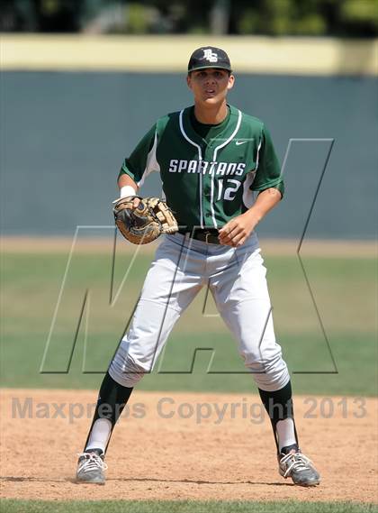 Thumbnail 1 in Elsinore vs. De La Salle (Hard 9 National Classic) photogallery.