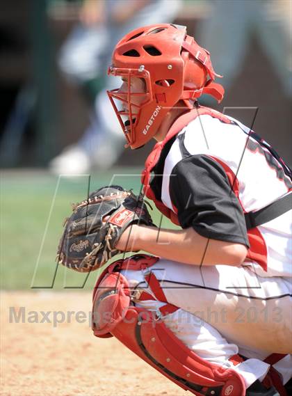 Thumbnail 3 in Elsinore vs. De La Salle (Hard 9 National Classic) photogallery.
