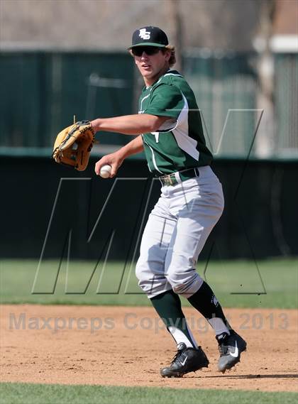Thumbnail 2 in Elsinore vs. De La Salle (Hard 9 National Classic) photogallery.