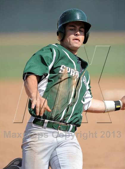 Thumbnail 1 in Elsinore vs. De La Salle (Hard 9 National Classic) photogallery.