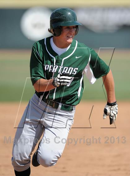 Thumbnail 2 in Elsinore vs. De La Salle (Hard 9 National Classic) photogallery.