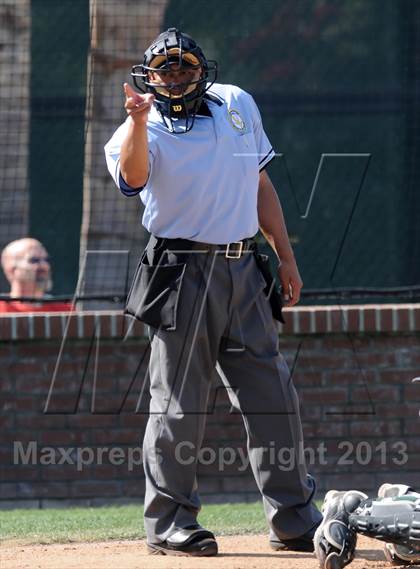 Thumbnail 1 in Elsinore vs. De La Salle (Hard 9 National Classic) photogallery.