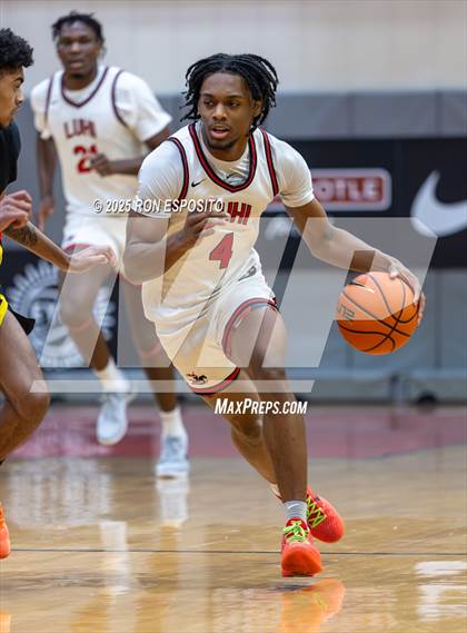 Thumbnail 1 in Long Island Lutheran vs Oak Hill Academy ( Bob McKillop Invitational ) photogallery.