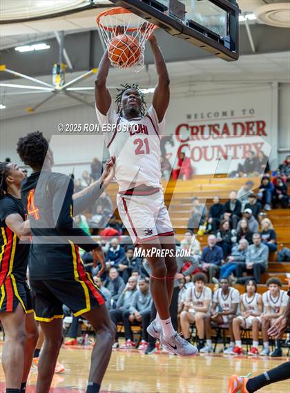 Thumbnail 3 in Long Island Lutheran vs Oak Hill Academy ( Bob McKillop Invitational ) photogallery.
