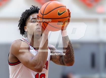 Thumbnail 3 in Long Island Lutheran vs Oak Hill Academy ( Bob McKillop Invitational ) photogallery.