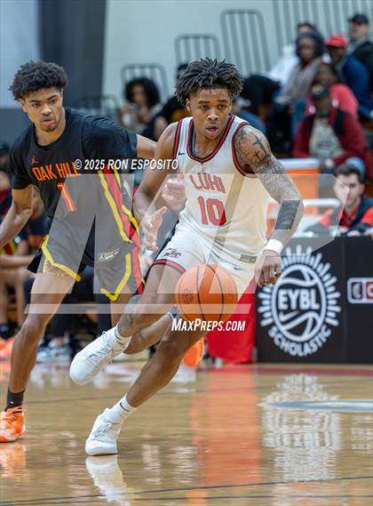 Thumbnail 2 in Long Island Lutheran vs Oak Hill Academy ( Bob McKillop Invitational ) photogallery.