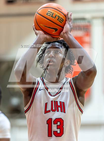 Thumbnail 1 in Long Island Lutheran vs Oak Hill Academy ( Bob McKillop Invitational ) photogallery.