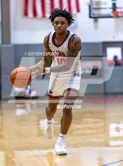 Thumbnail 1 in Long Island Lutheran vs Oak Hill Academy ( Bob McKillop Invitational ) photogallery.