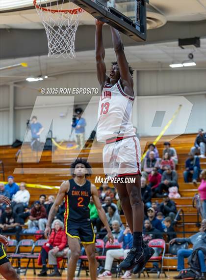 Thumbnail 3 in Long Island Lutheran vs Oak Hill Academy ( Bob McKillop Invitational ) photogallery.
