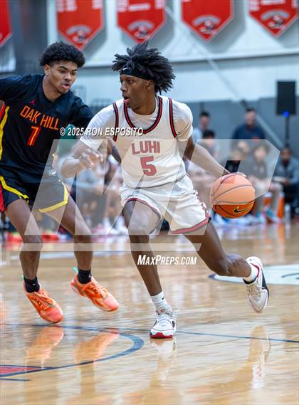 Thumbnail 2 in Long Island Lutheran vs Oak Hill Academy ( Bob McKillop Invitational ) photogallery.