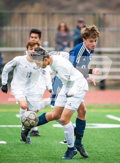 Thumbnail 3 in Olympian vs. San Dieguito Academy photogallery.
