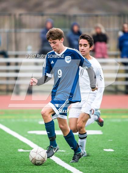 Thumbnail 2 in Olympian vs. San Dieguito Academy photogallery.