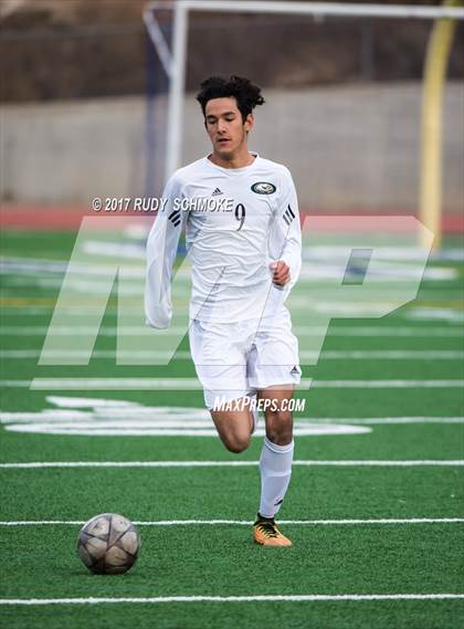 Thumbnail 3 in Olympian vs. San Dieguito Academy photogallery.