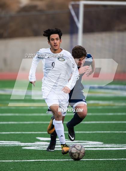 Thumbnail 2 in Olympian vs. San Dieguito Academy photogallery.