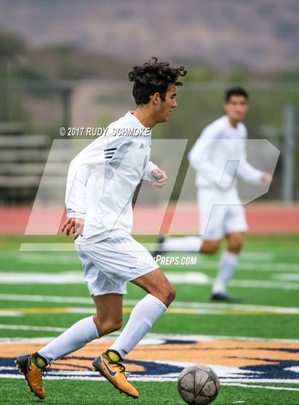 Thumbnail 3 in Olympian vs. San Dieguito Academy photogallery.