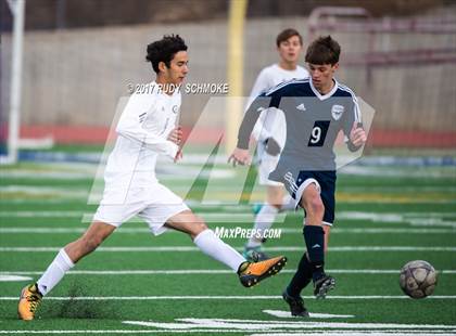 Thumbnail 2 in Olympian vs. San Dieguito Academy photogallery.