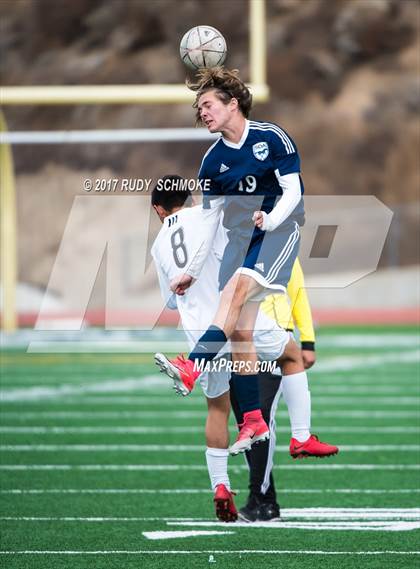 Thumbnail 2 in Olympian vs. San Dieguito Academy photogallery.