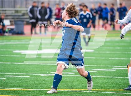 Thumbnail 3 in Olympian vs. San Dieguito Academy photogallery.