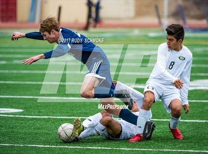 Thumbnail 2 in Olympian vs. San Dieguito Academy photogallery.